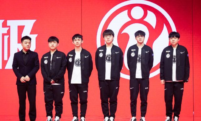 上海队的替 上海队的替